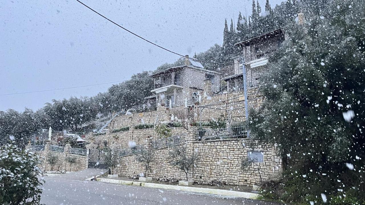 Stone Maisonettes Егіо Екстер'єр фото