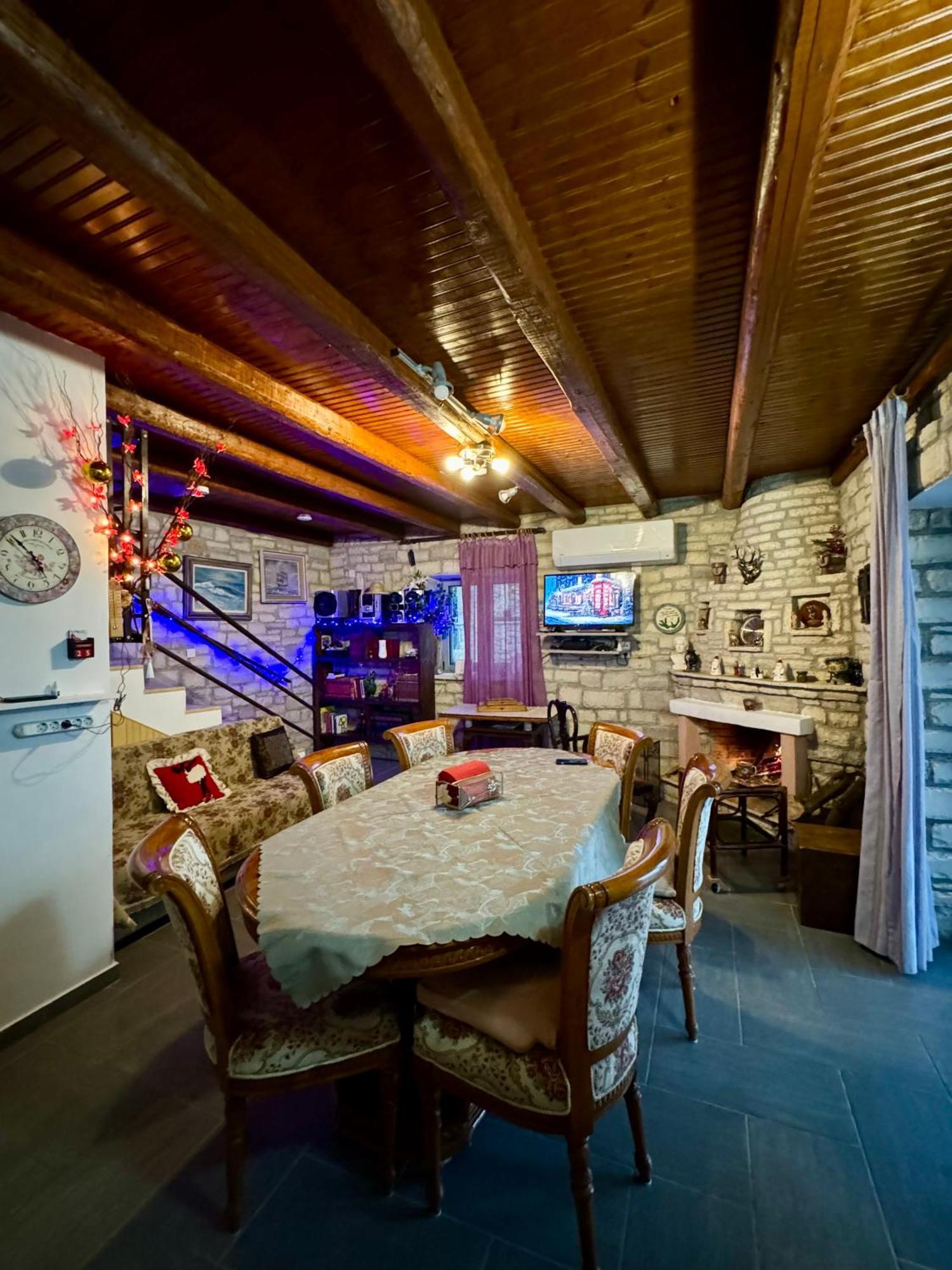 Stone Maisonettes Егіо Екстер'єр фото